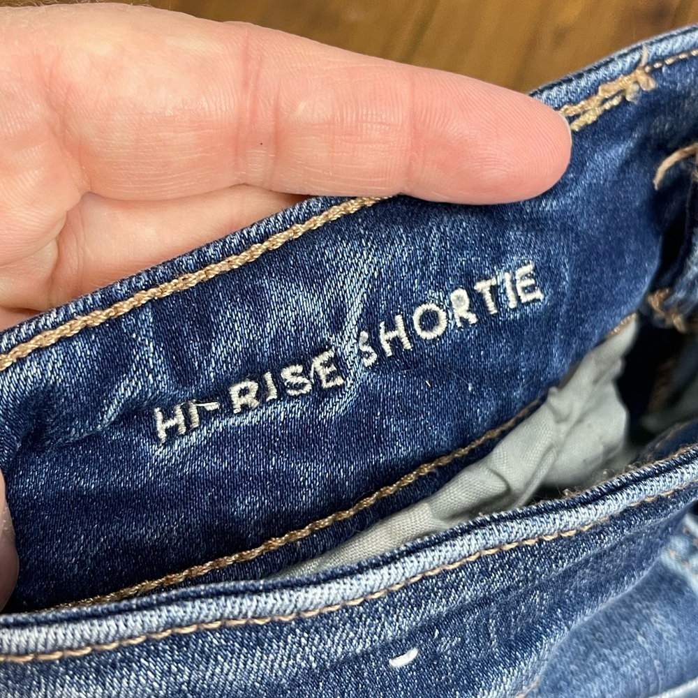 American Eagle Outfitters size 6 hi-rise shortie jeans shorts - Picture 4 of 8